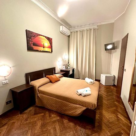 Carlo Goldoni Hotel Milan Exterior photo