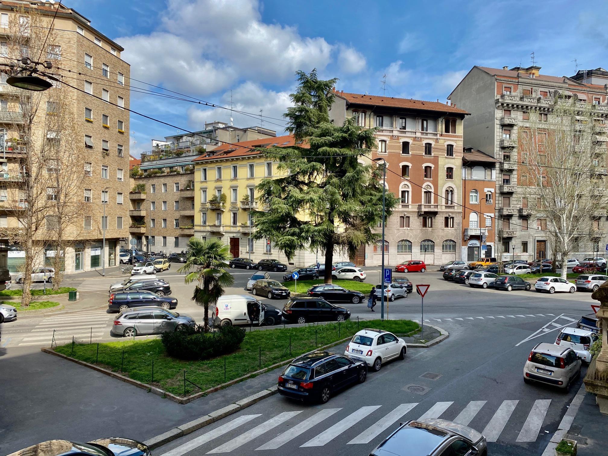 Carlo Goldoni Hotel Milan Exterior photo