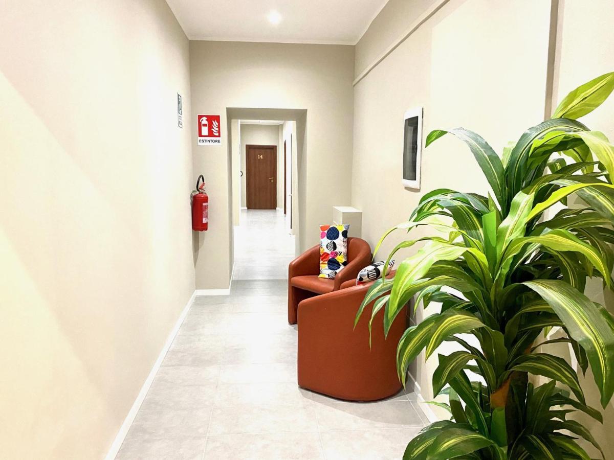 Carlo Goldoni Hotel Milan Exterior photo