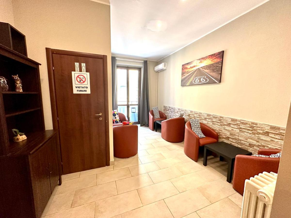 Carlo Goldoni Hotel Milan Exterior photo