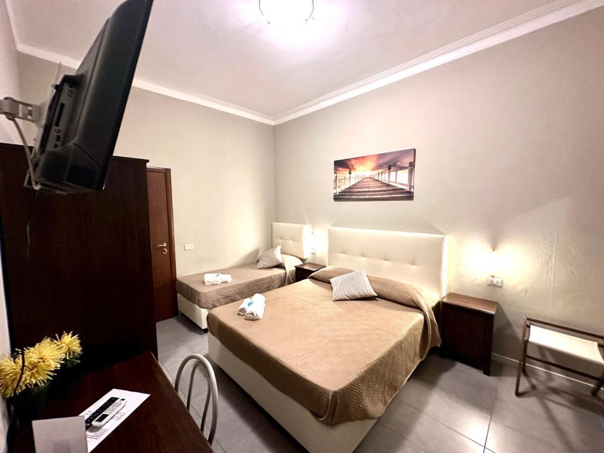 Carlo Goldoni Hotel Milan Exterior photo