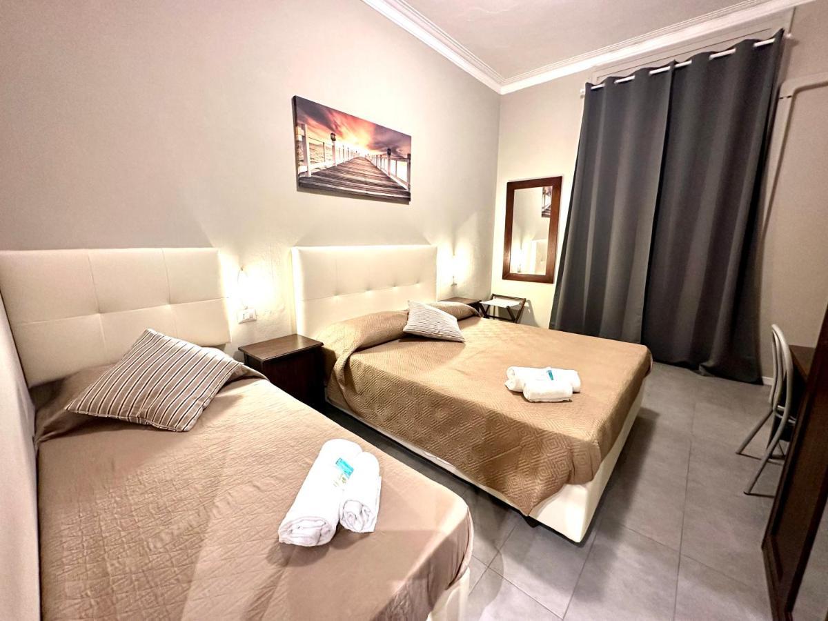 Carlo Goldoni Hotel Milan Exterior photo