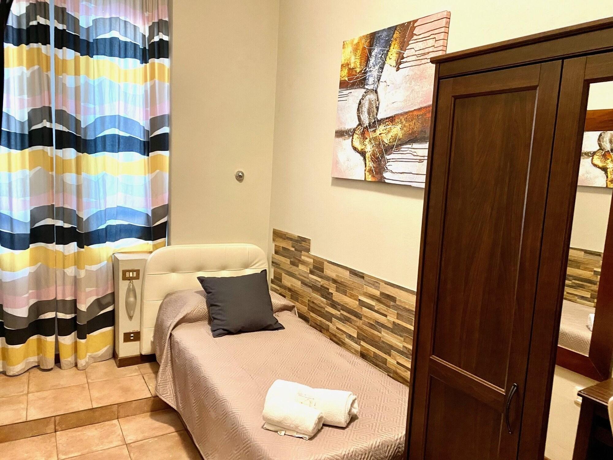 Carlo Goldoni Hotel Milan Exterior photo