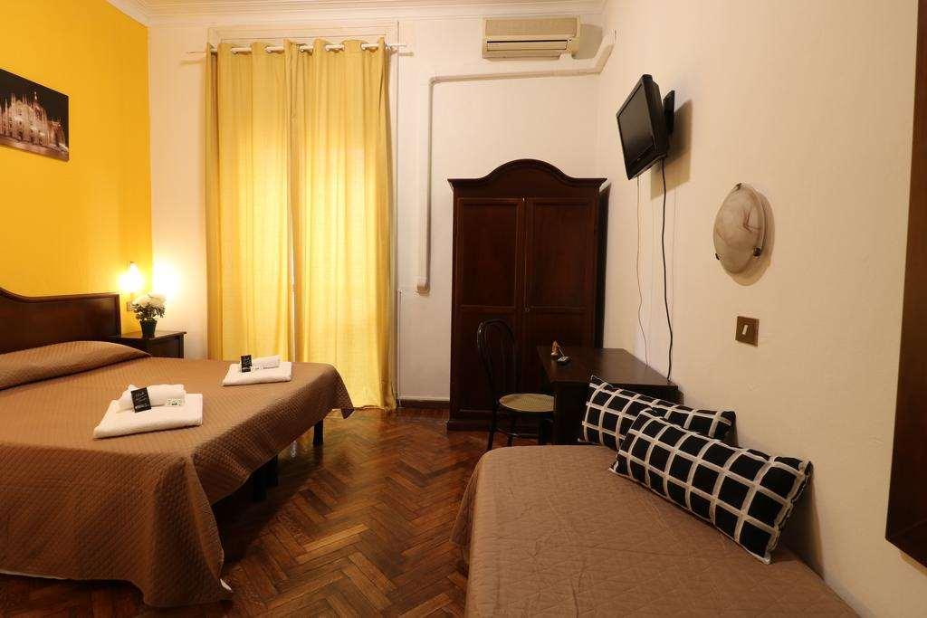 Carlo Goldoni Hotel Milan Room photo